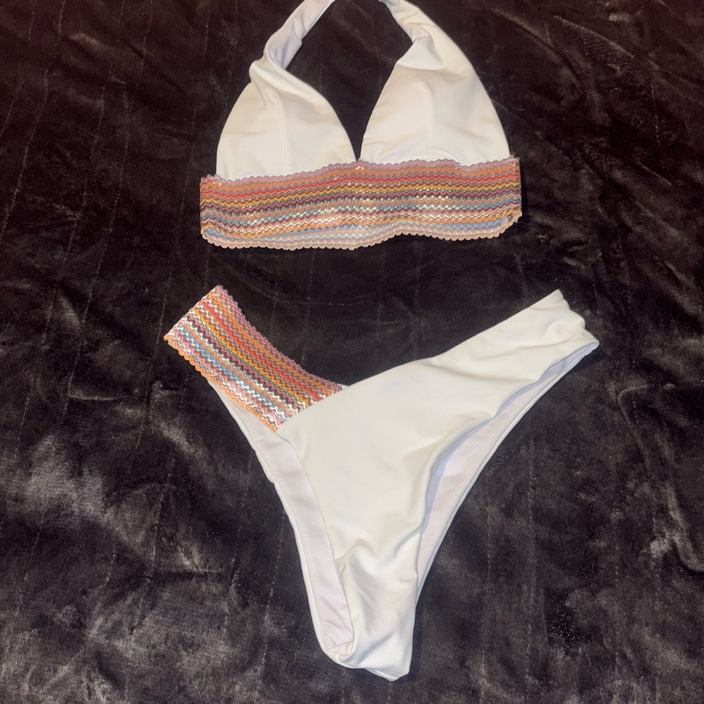 Swim Contrast Trim V Neck Bikini Top,Summer Beach